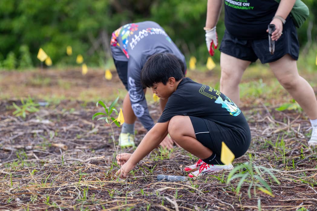 Students and community volunteers